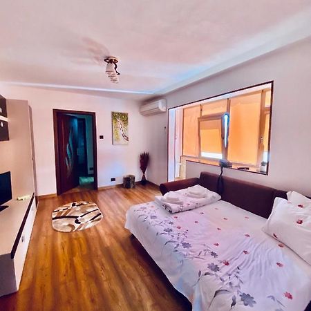 Apartament Sunshine Orşova Екстериор снимка