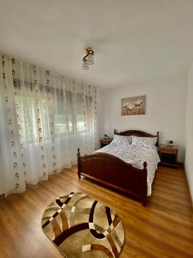 Apartament Sunshine Orşova Екстериор снимка