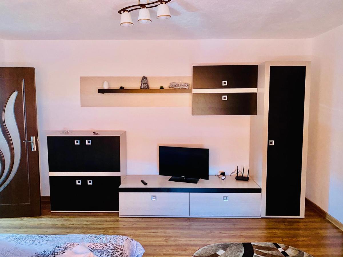 Apartament Sunshine Apartment Orşova Екстериор снимка